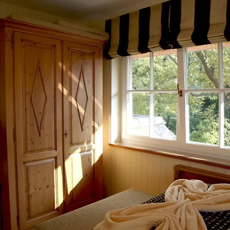 Romantik Namenlos Hotel 4*