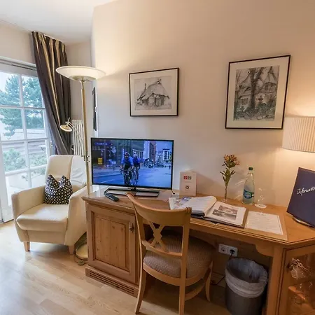 Romantik Namenlos 4*