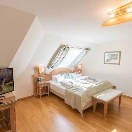 Hotel Romantik Namenlos Ahrenshoop